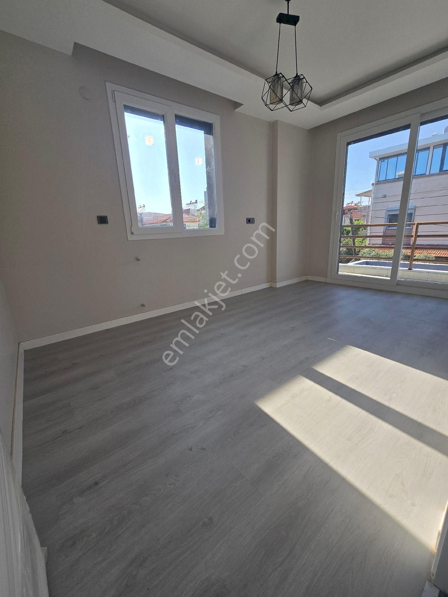 Seferihisar Ürkmez Doğanbeyede Satılık 3+1 Yzlık Villa Deniz Yürüme Mesafesinde - Görsel 20