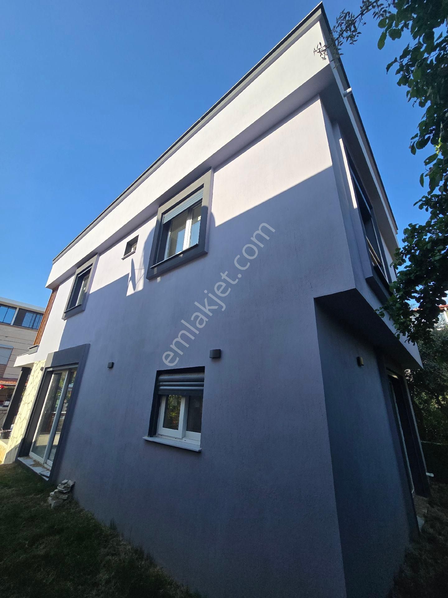 Seferihisar Ürkmez Doğanbeyede Satılık 3+1 Yzlık Villa Deniz Yürüme Mesafesinde - Görsel 12