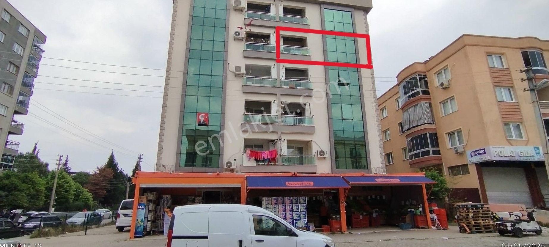 İzmir Buca Fırat Mahallesinde Satılık 3+1 Daire