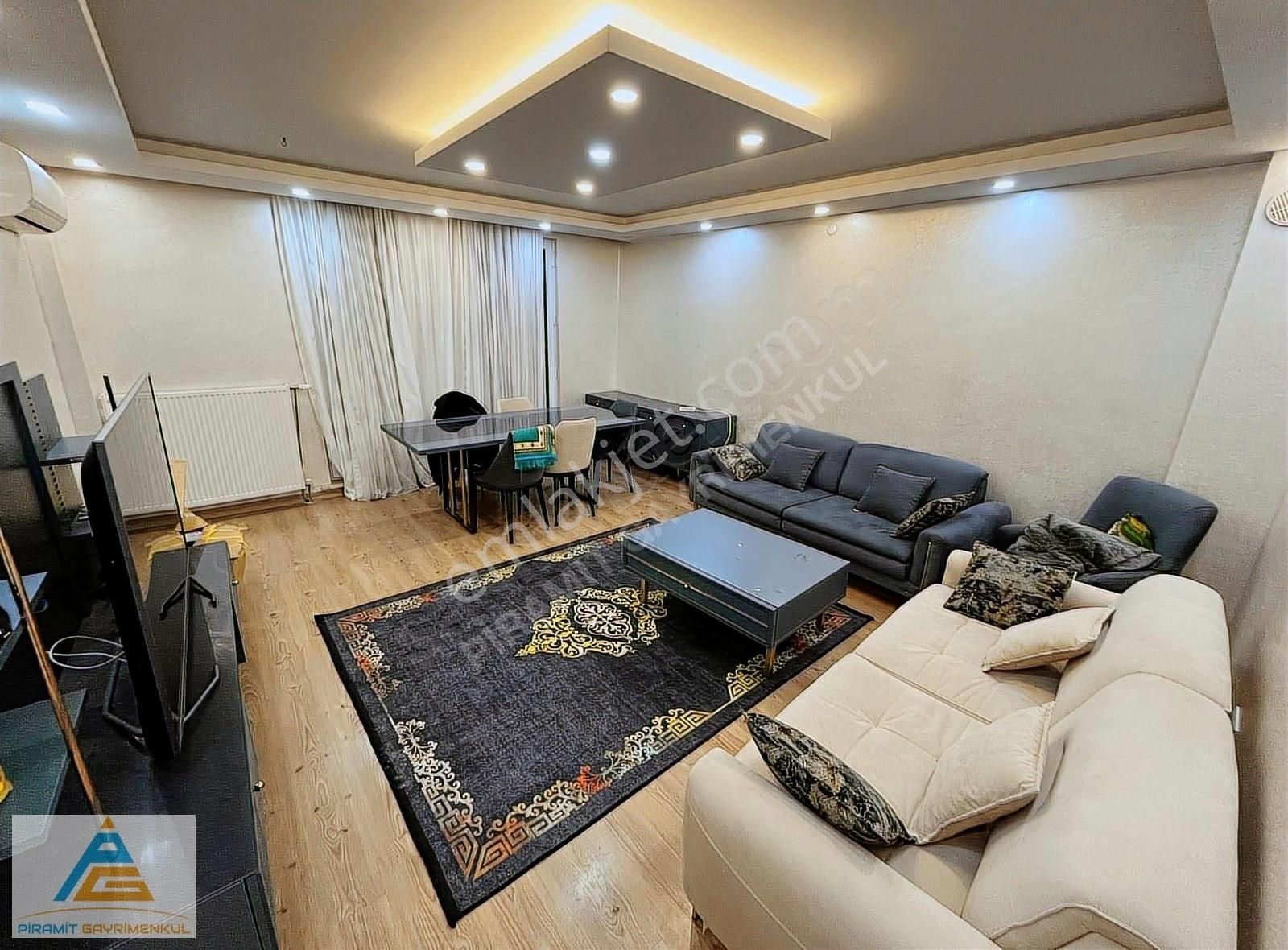 Kayaşehir Botanik Park Evlerinde Satılık 3+1 Daire