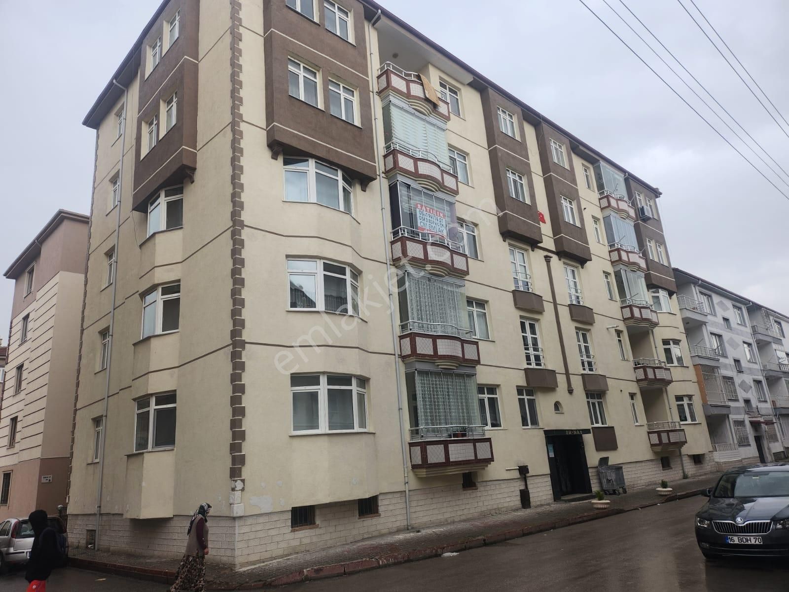 Cm Emlaktan, Selçuk Mah. Kendirli Cami Yakını İçi Full+full Yapılı Arakat Satılık 3+1 Daire