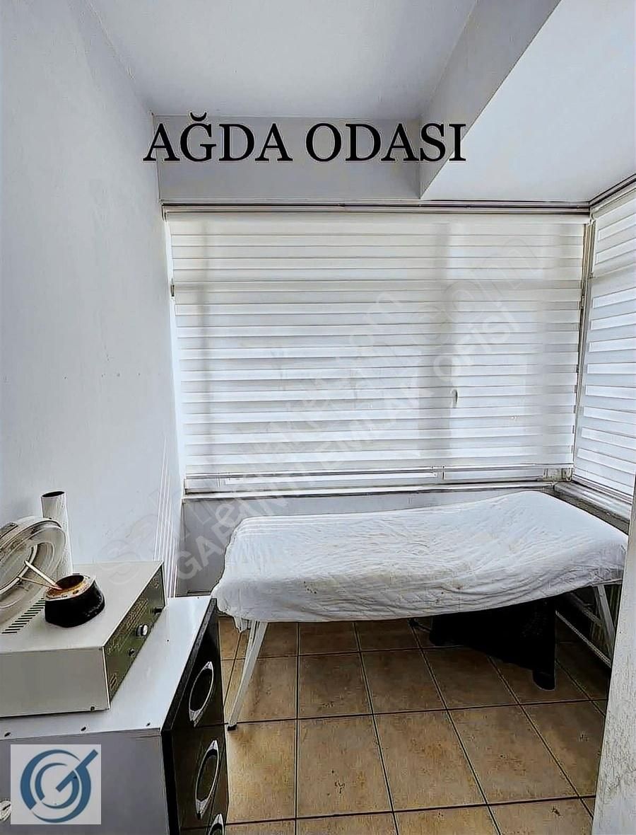 Ana Cadde Üstünde Kuaför Ve Güzellik Salonu