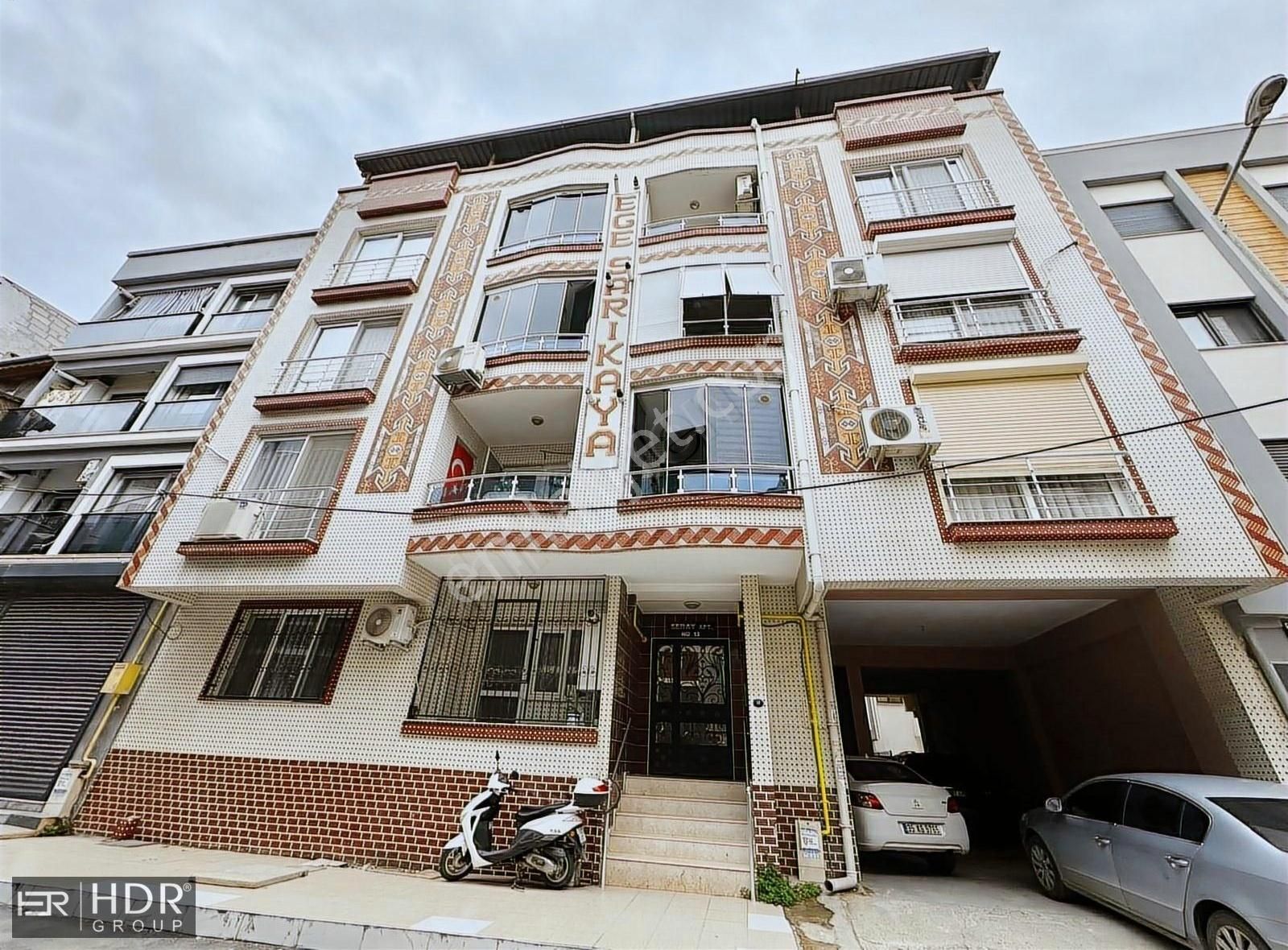 Çiğli Yenimahallede Satılık 3+1 Daire