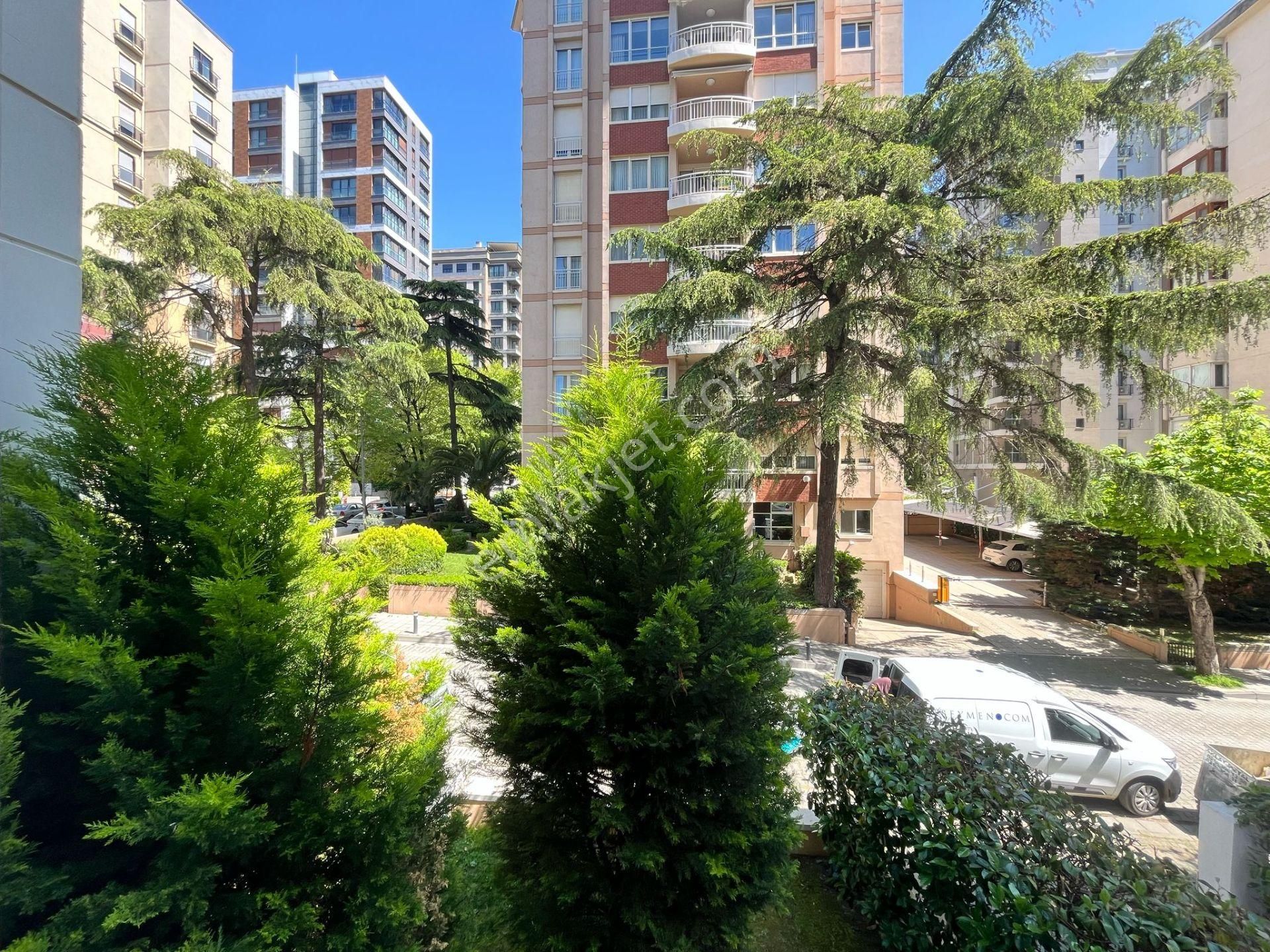 Suadiye Sahil Parselinde Genç Binada Satılık 2+1 Full Yapılı Satılık Daire