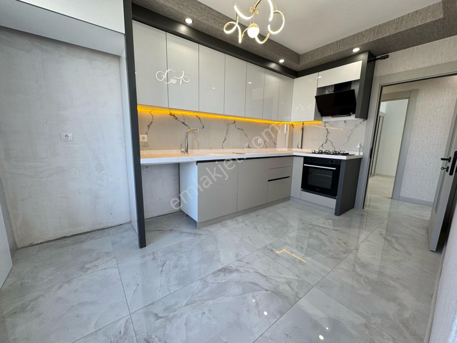 Evim Emlak'tan 29 Ekim'de Ara Kat Ultra Lüx Full+full 3+1 Daire