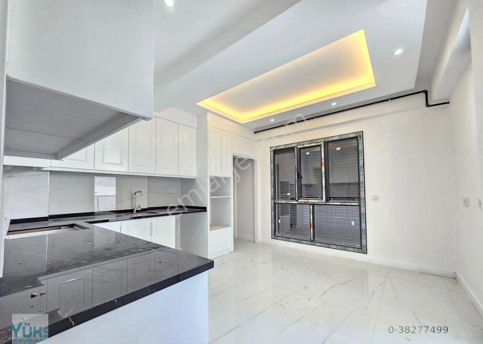 Denizli Şemikler'de 3+1 160m2 Cadde Üstü Albayrağa Yakın Panjurlu Lüks Daireler