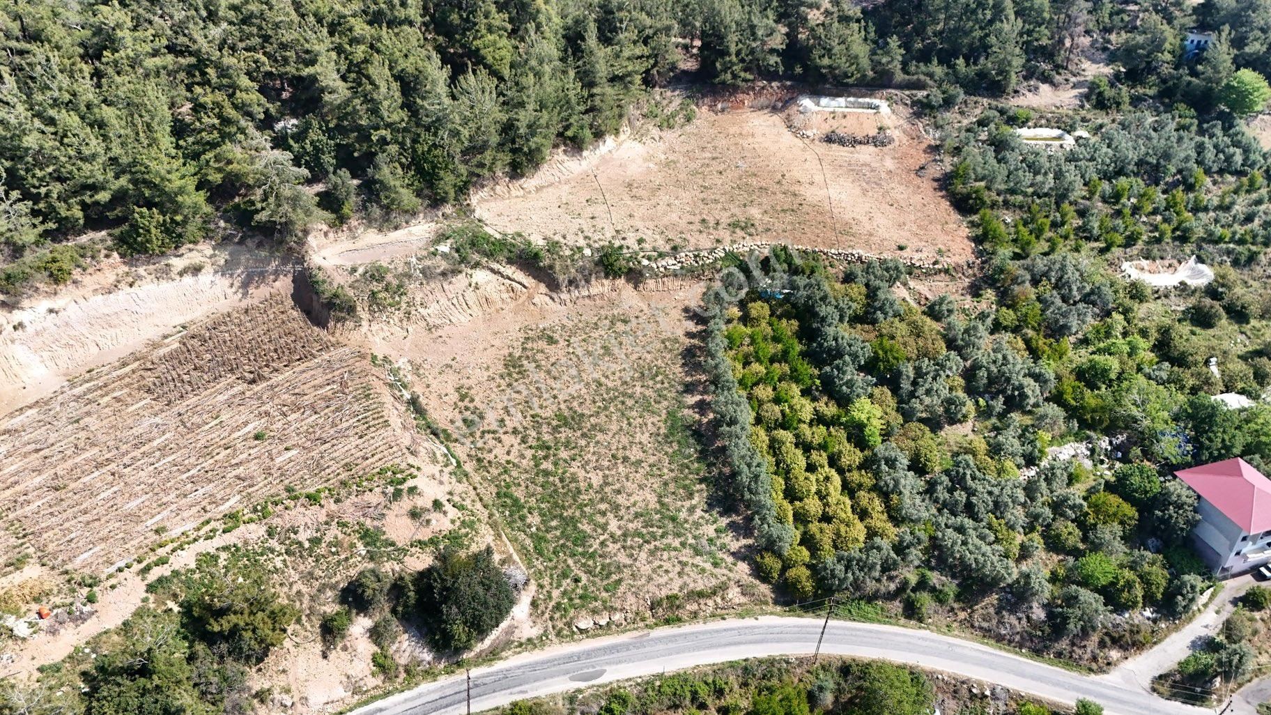 Kösbucağı’nda Anayol Kenarı 2.200 M2 Satılık Tarla - Görsel 10