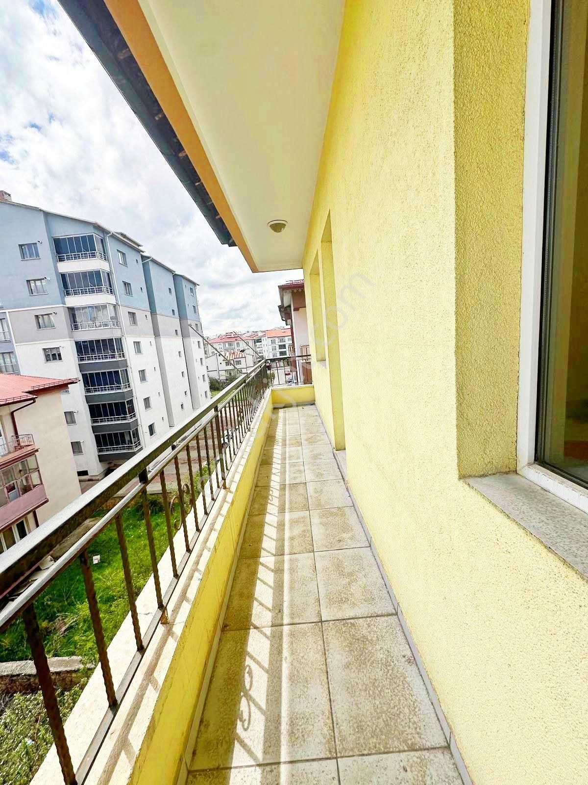 Karahan Emlaktan Satılık 400 M² Arsa Üzerinde Bahçeli Müstakil 4.katlı Komple Bina - Görsel 19