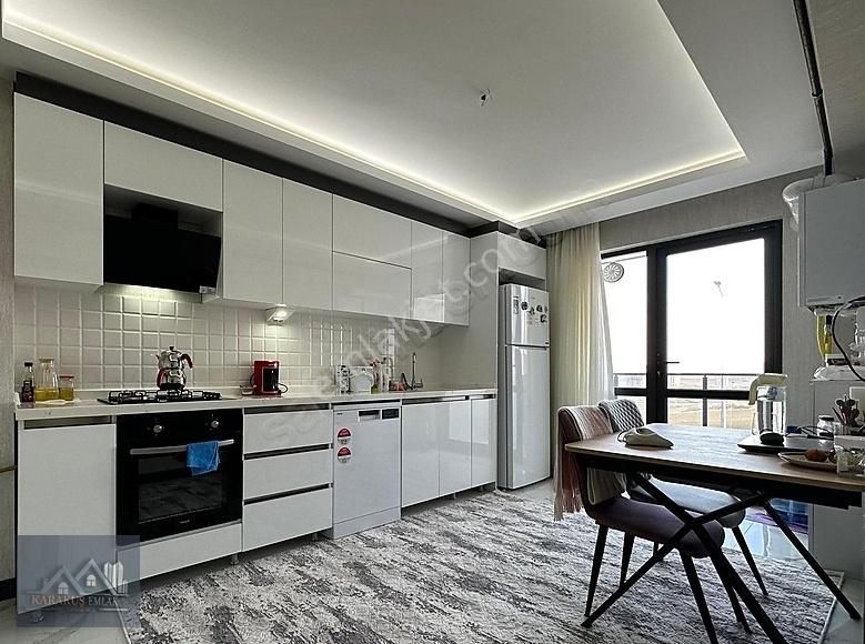 Karakuş'tan █ Hastane Yakını, Asansörlü Güney Cephe Orta Kat 3+1