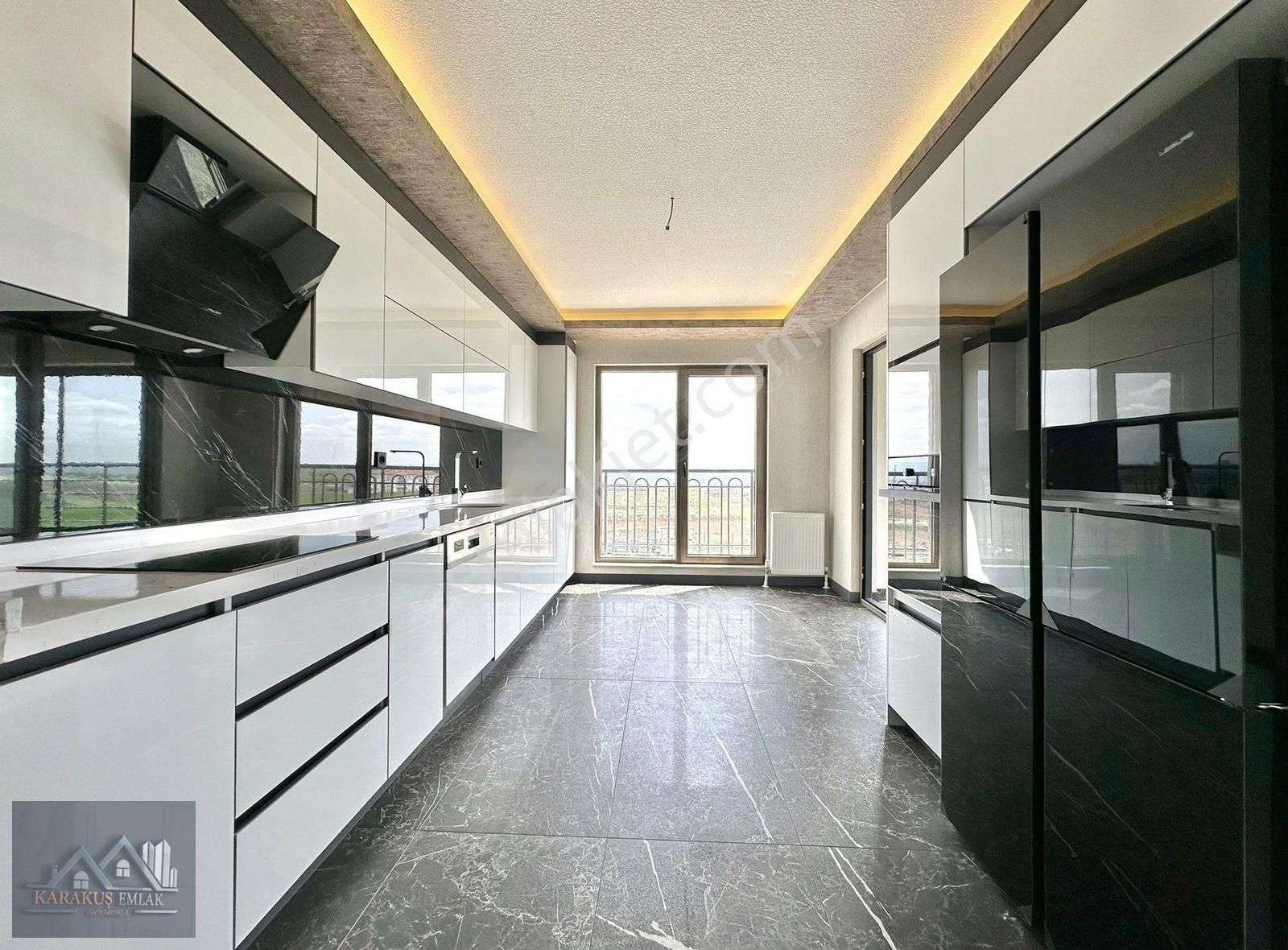 Karakuş'tan █ Çift Bloklu Site'de Sıfır, K.garajlı Lüx 190m² 4+1