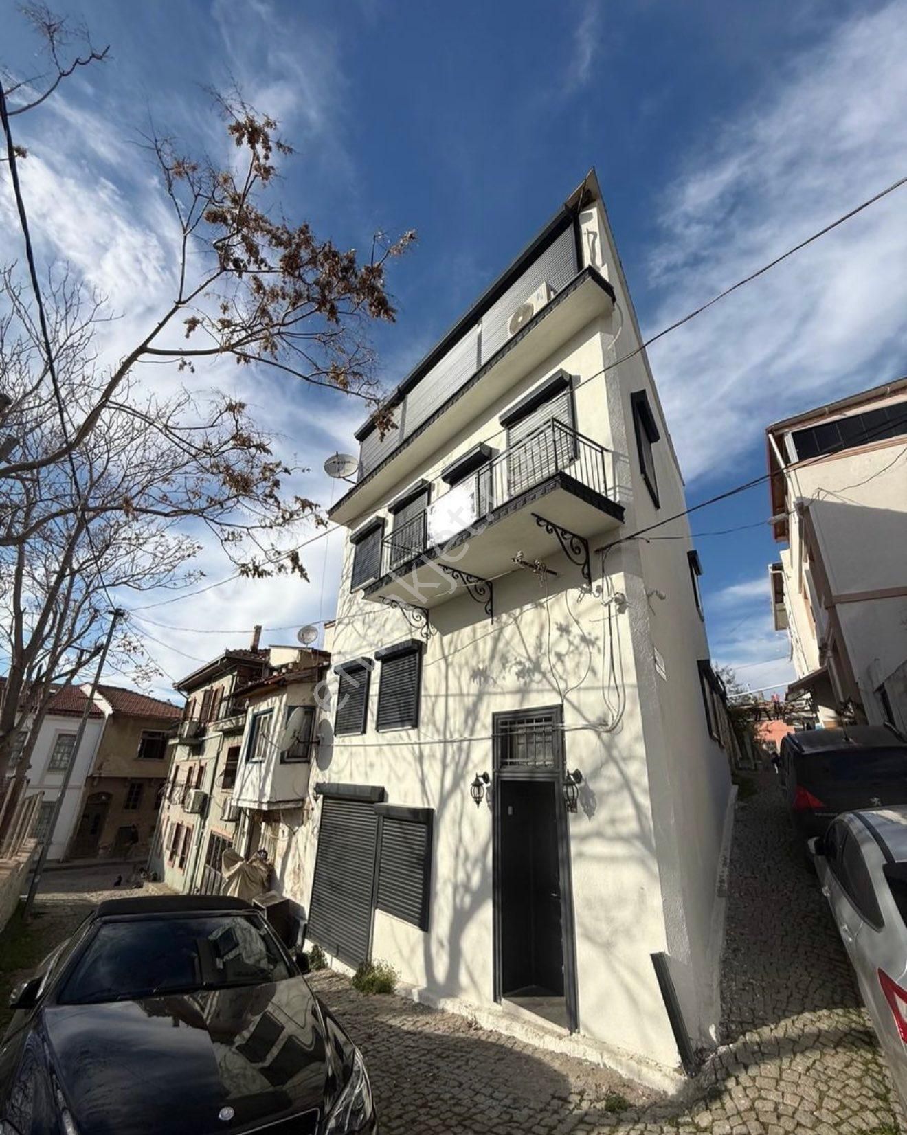 Fırsat Ayvalık’ta 6+1 4.katlı Tümüyle Sıfırlanmış Yerimiz Satışta