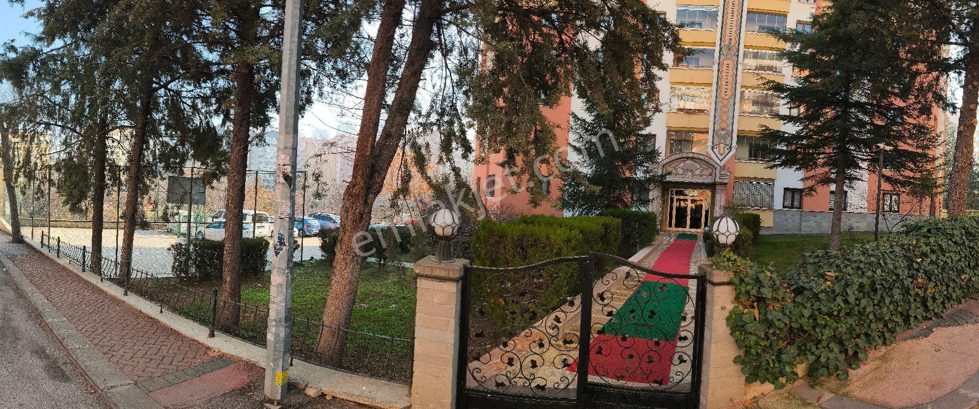 Çankaya Çukurambar Mahallesi 4+1 Park Manzaralı Ara Kat Daire