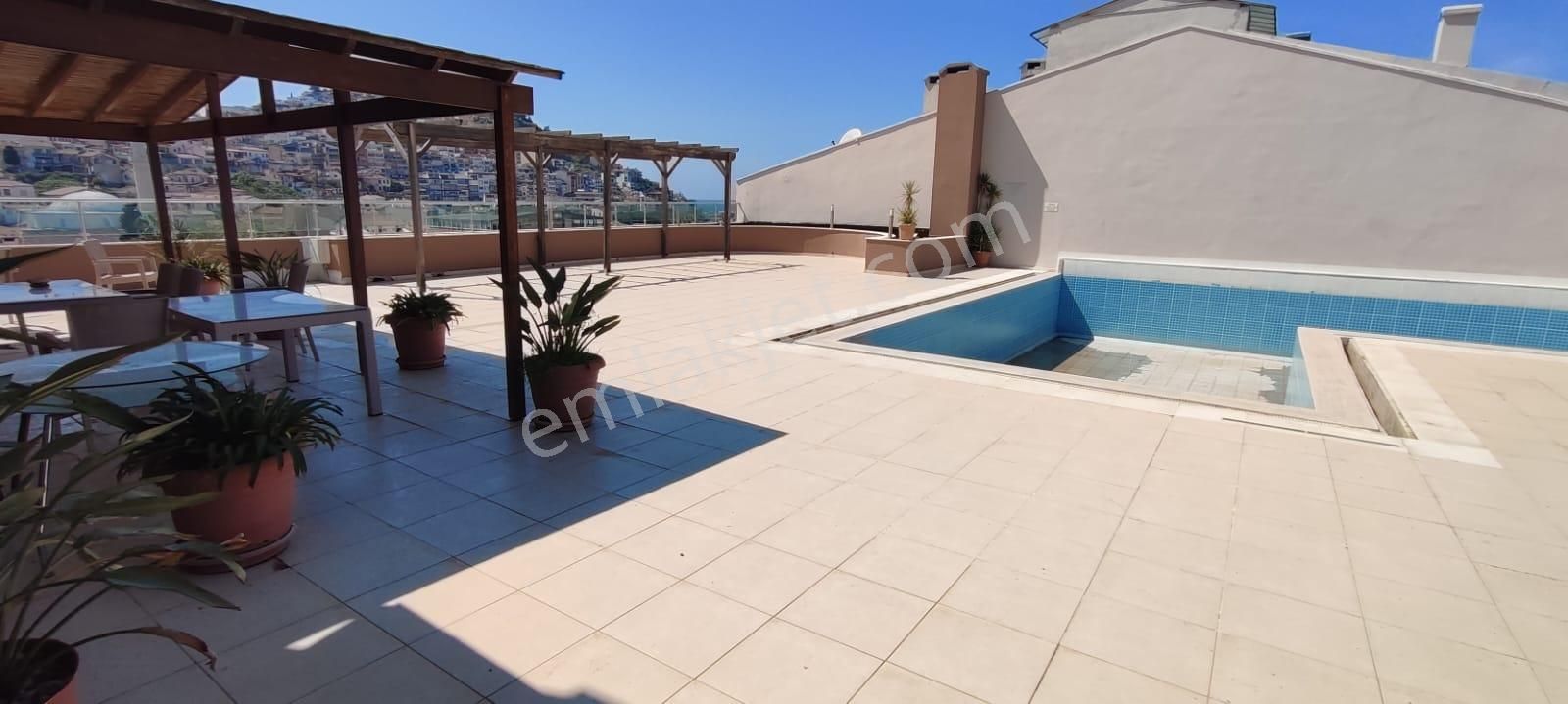 🏡 Kuşadası’nın Kalbinde, Sahile Saniyeler Uzaklıkta Dubleks!