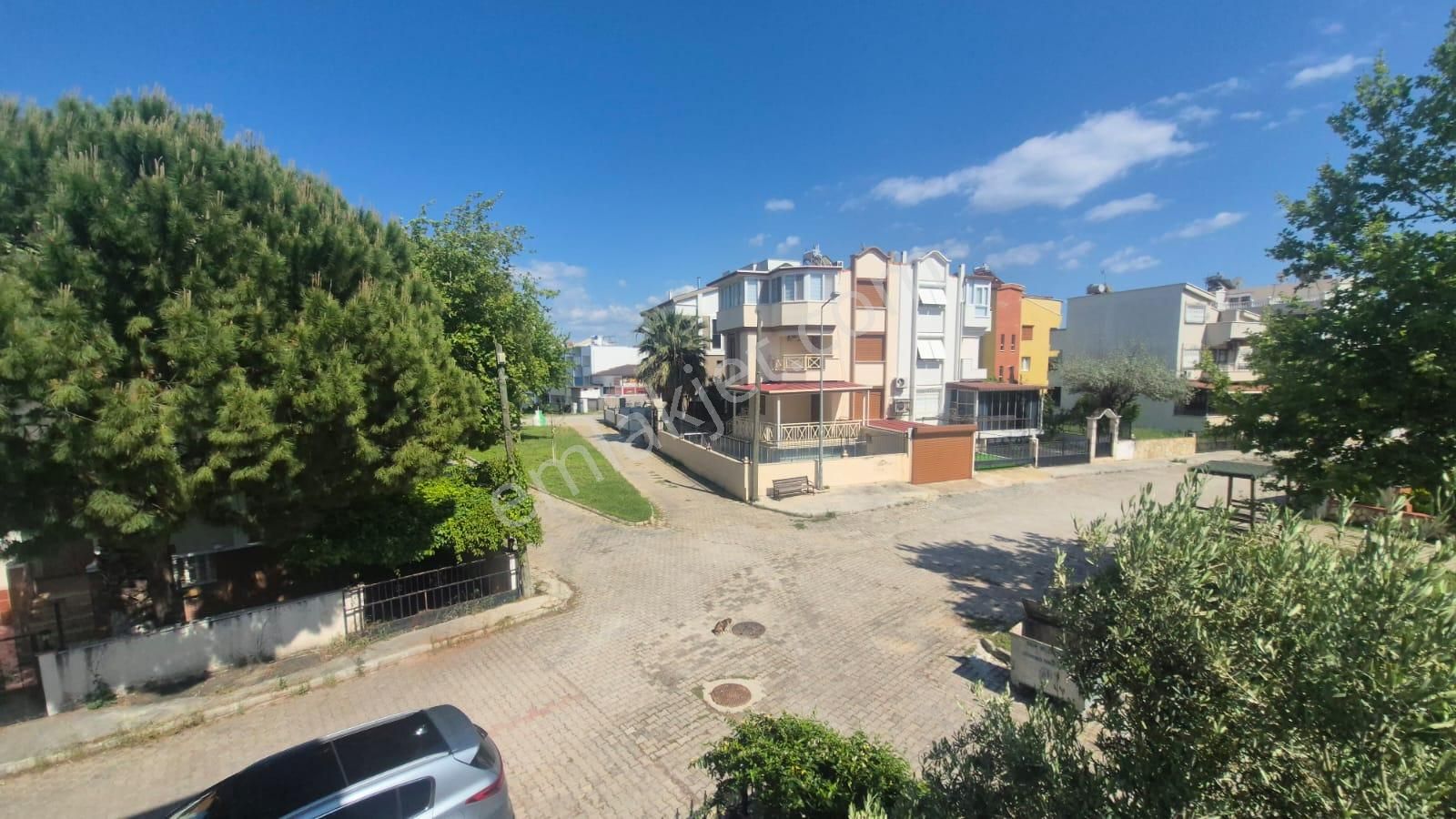 Didim, Altınkum'da, Denize Yürüme Mesafesinde Muhteşem 1+1 Daire