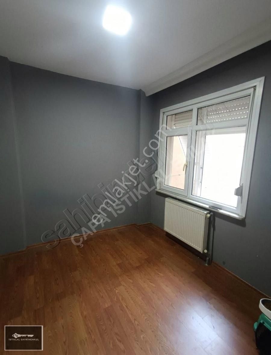 Çapa Merkez De Çukurbostan Yakını Asansörlü 2+1 Satılık