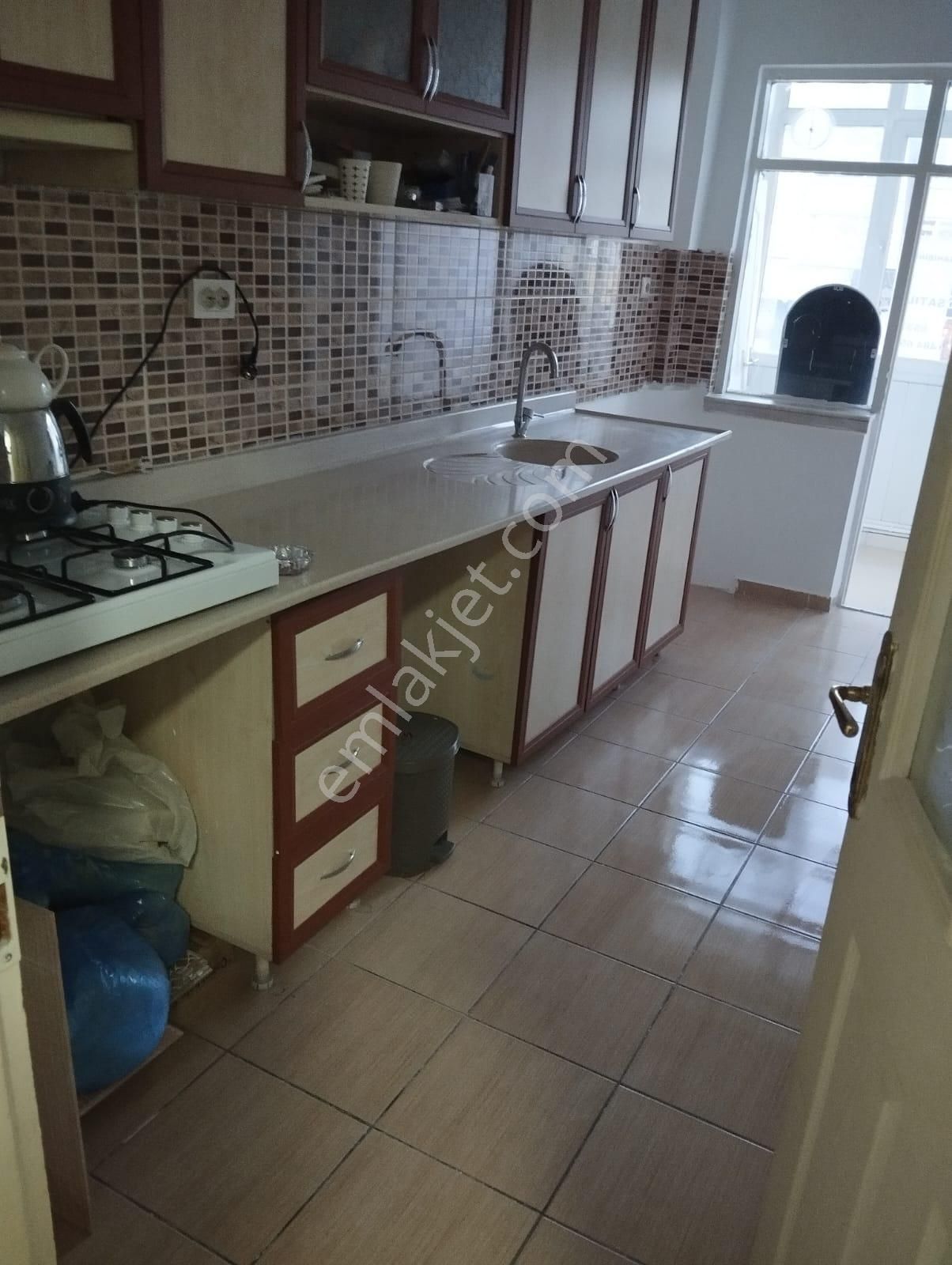 Tuzluçayır Tıp Fakültesi Caddesinde 100m2 2+1 Yapılı Çift Balkon Yalıtımlı Salon Bağımsız Satılık