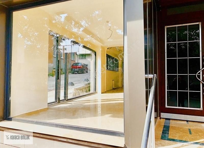 Bakırköy Osmaniye Mahallesi Ümraniye Sokakta Boş Satılık Dükkan
