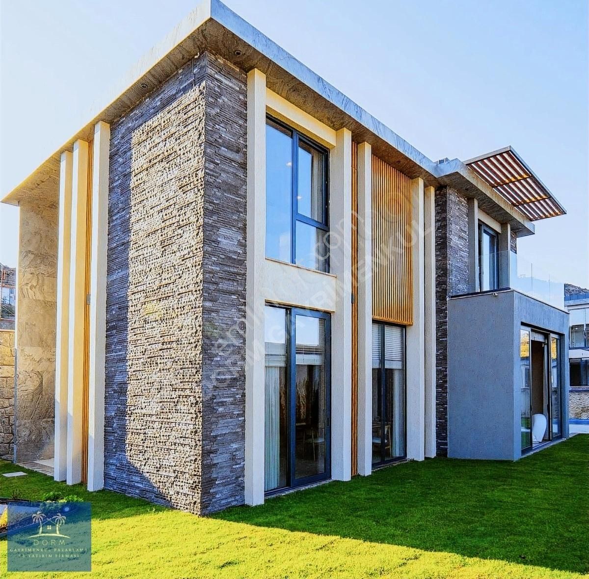 Gündoğan Merkezde Sıfır Villa