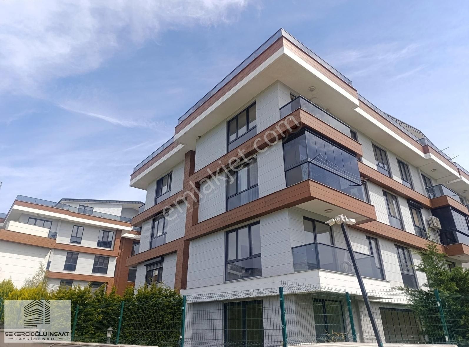 Çınarcık Gözdesi Elit Ve En Güzel Sitesi Beytürk Te Satılık 2+1