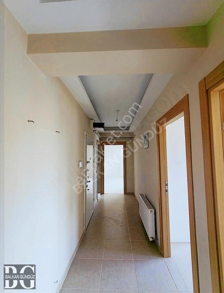 Balkan Gündüzden Kumlubelde Satılık 3+1 Daire