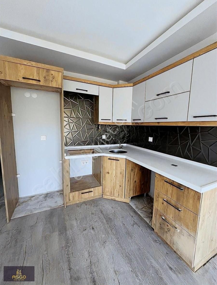 Asgo Dan Yeni Mahallede Satılık 2+0 Daire