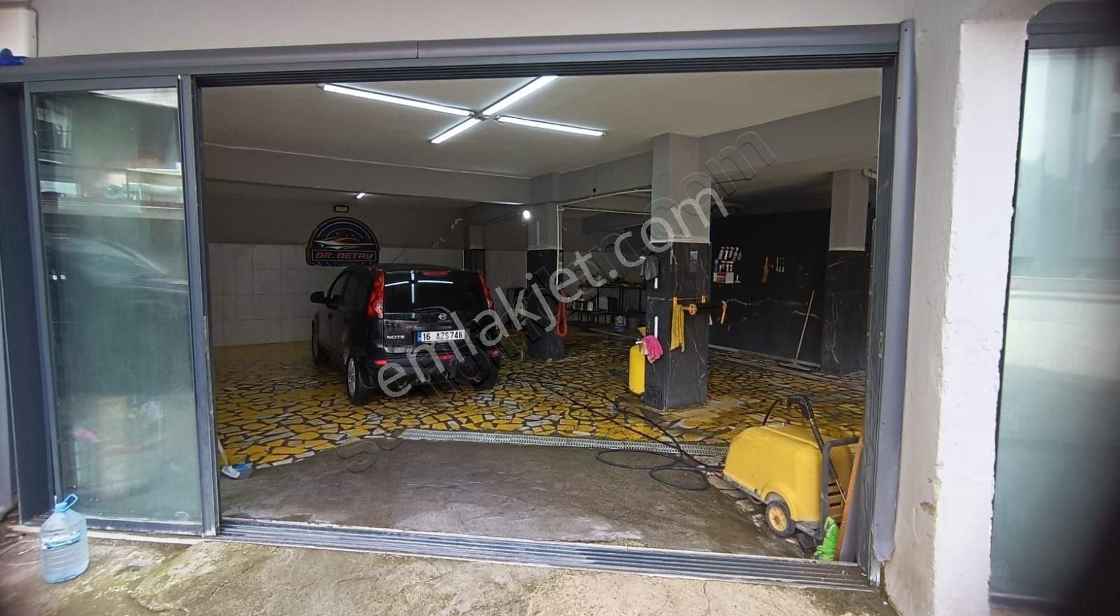 Bursa Emlak Alem-iarapzade De 110m2 Kiracılı Acil Satılık Dükkan