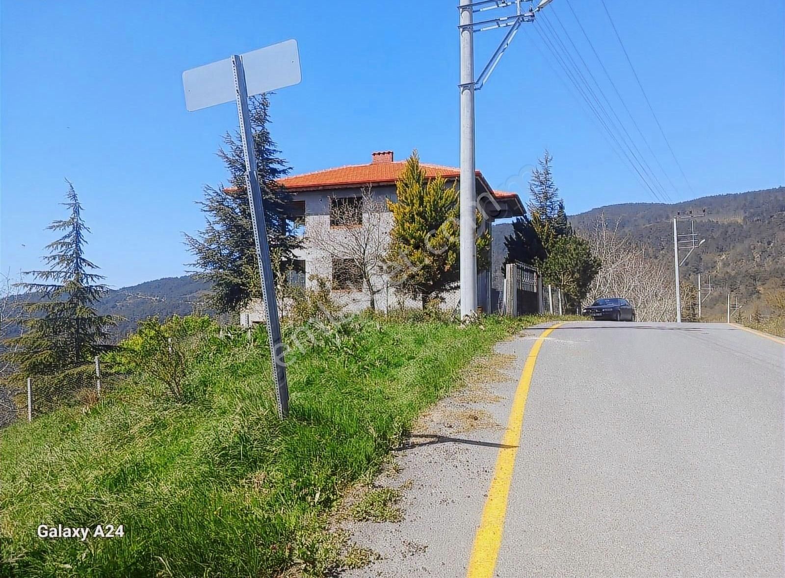 Kadıköy'de Mükemmel Manzaraya Sahip 1.257 M2 Satılık İmarlı Arsa