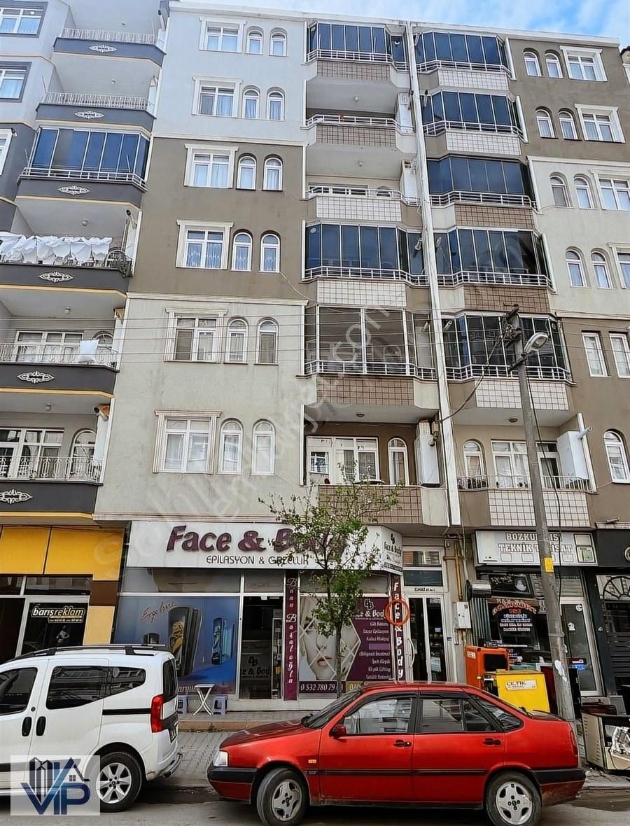 Bafra Vıp Gayrımenkulden Tabakhanede 3+1 Satılık Daire!!