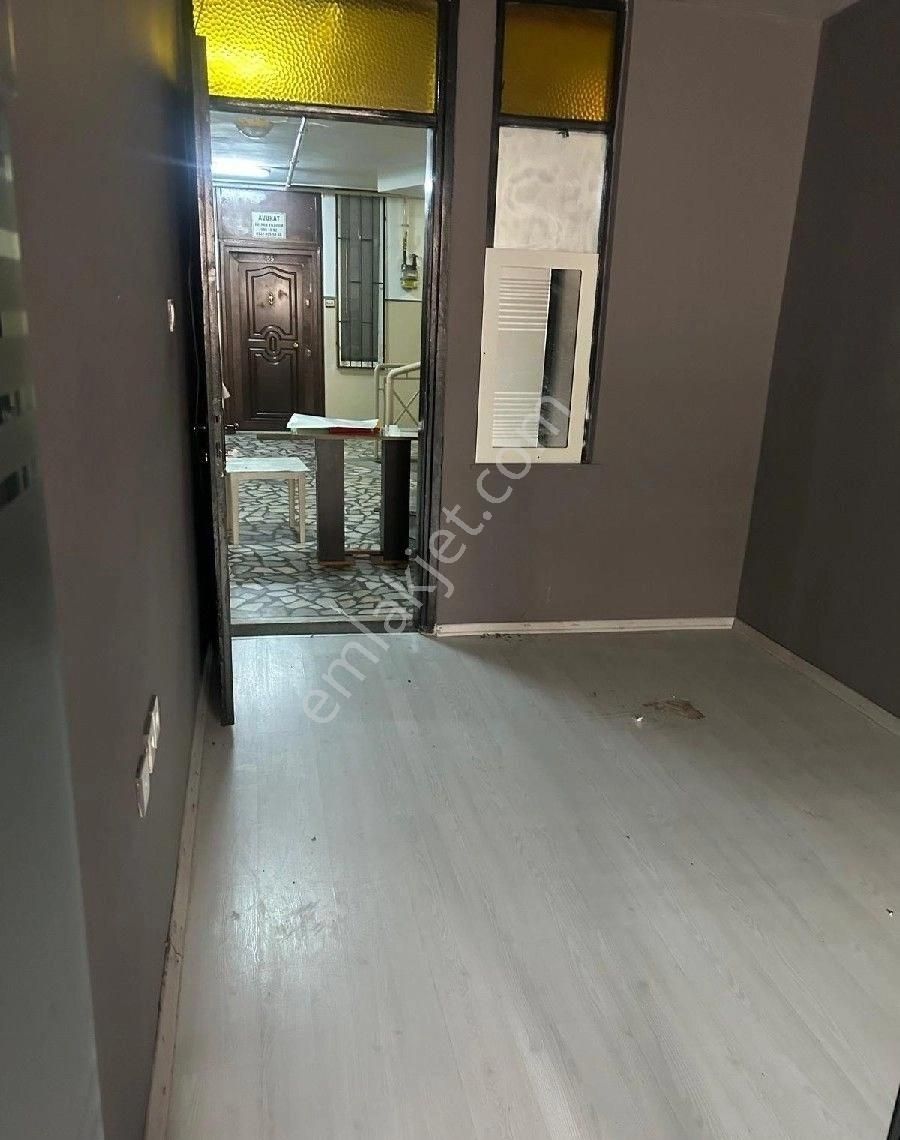 Avcılar Merkezde Ofis