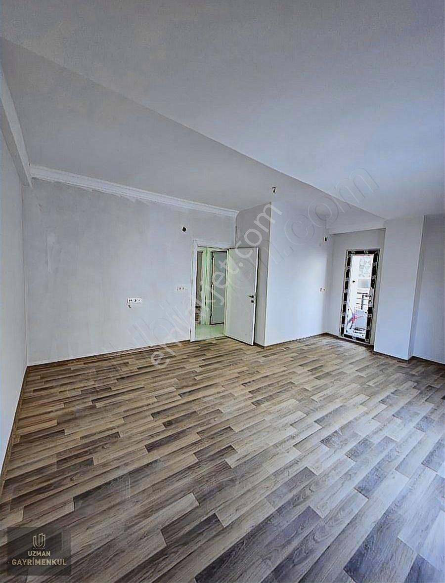 Uzman Dan Avcılar Sıfır Bina Ara Kat Emsallerin Altında 2+1