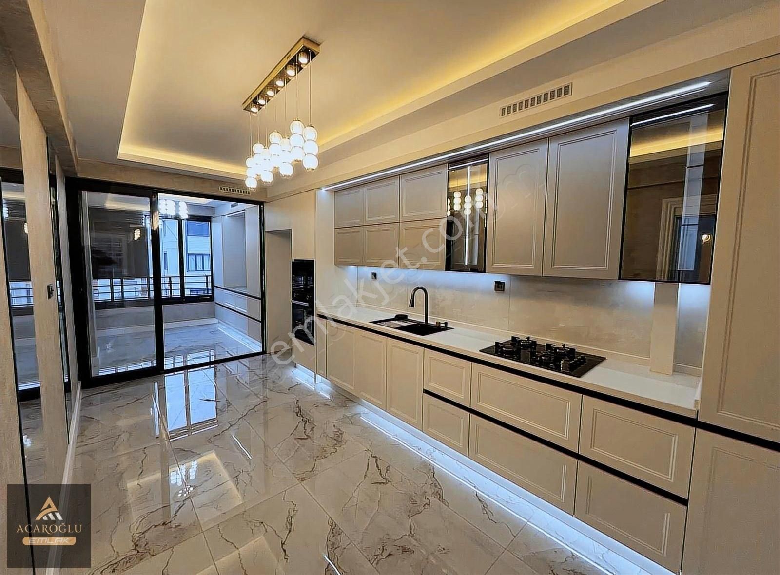 Mete Konakları Yakını Satılık 4+1 Lüxx Arakat Daireler