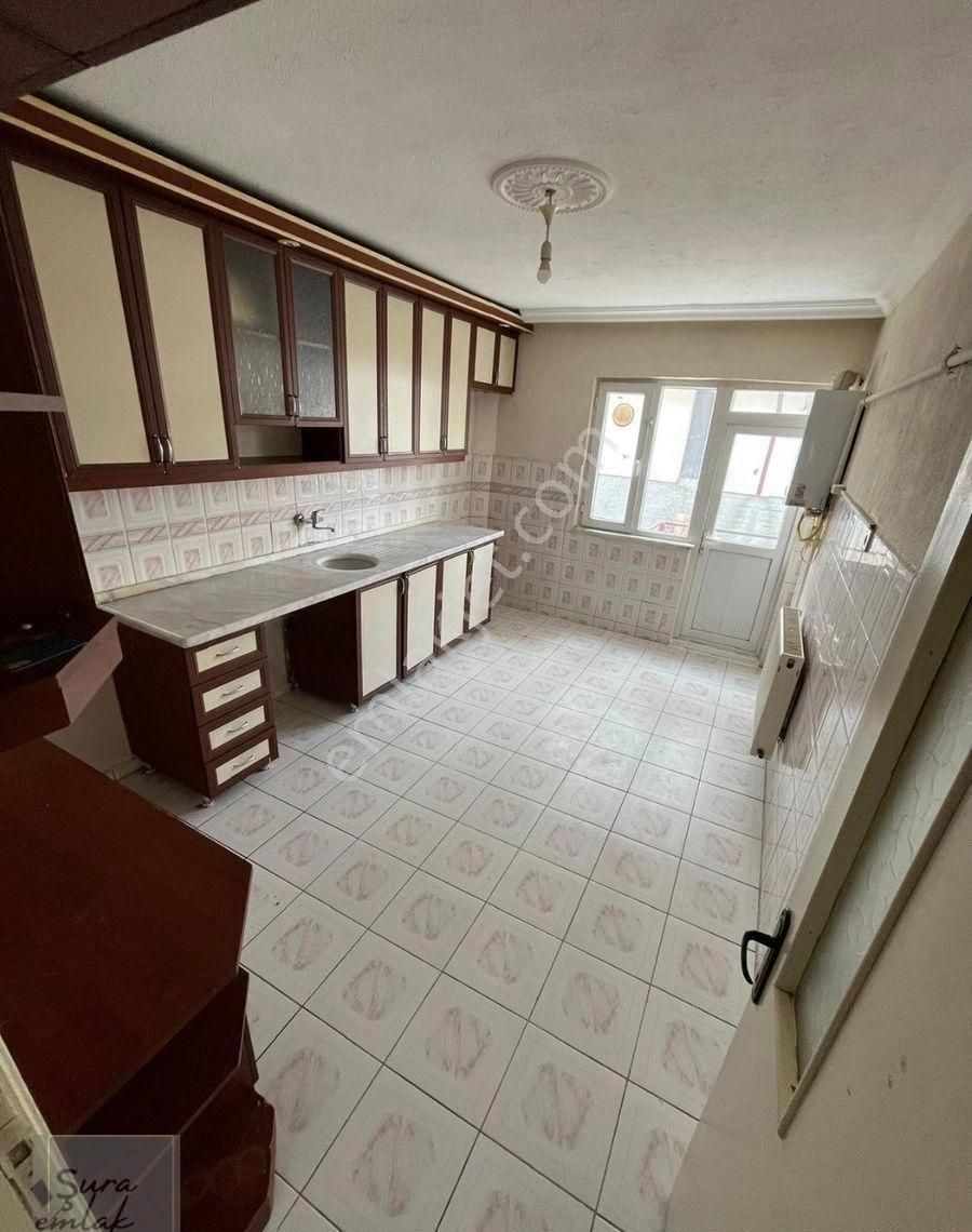 Emek Mahallesi Şan Dolmuşları Yakını Satılık 3+1 Daire