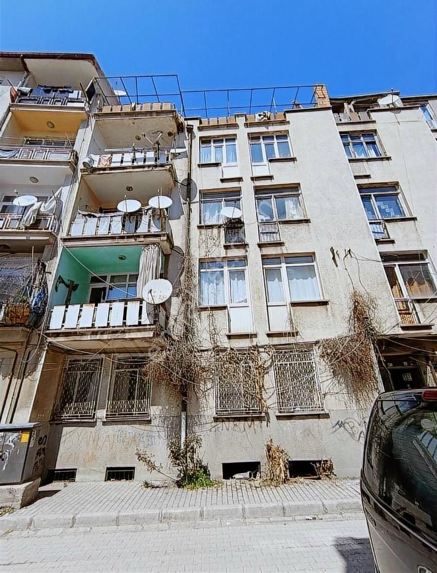 Zaferde Yatırıma Uygun Kira Getirili Satılık Ev