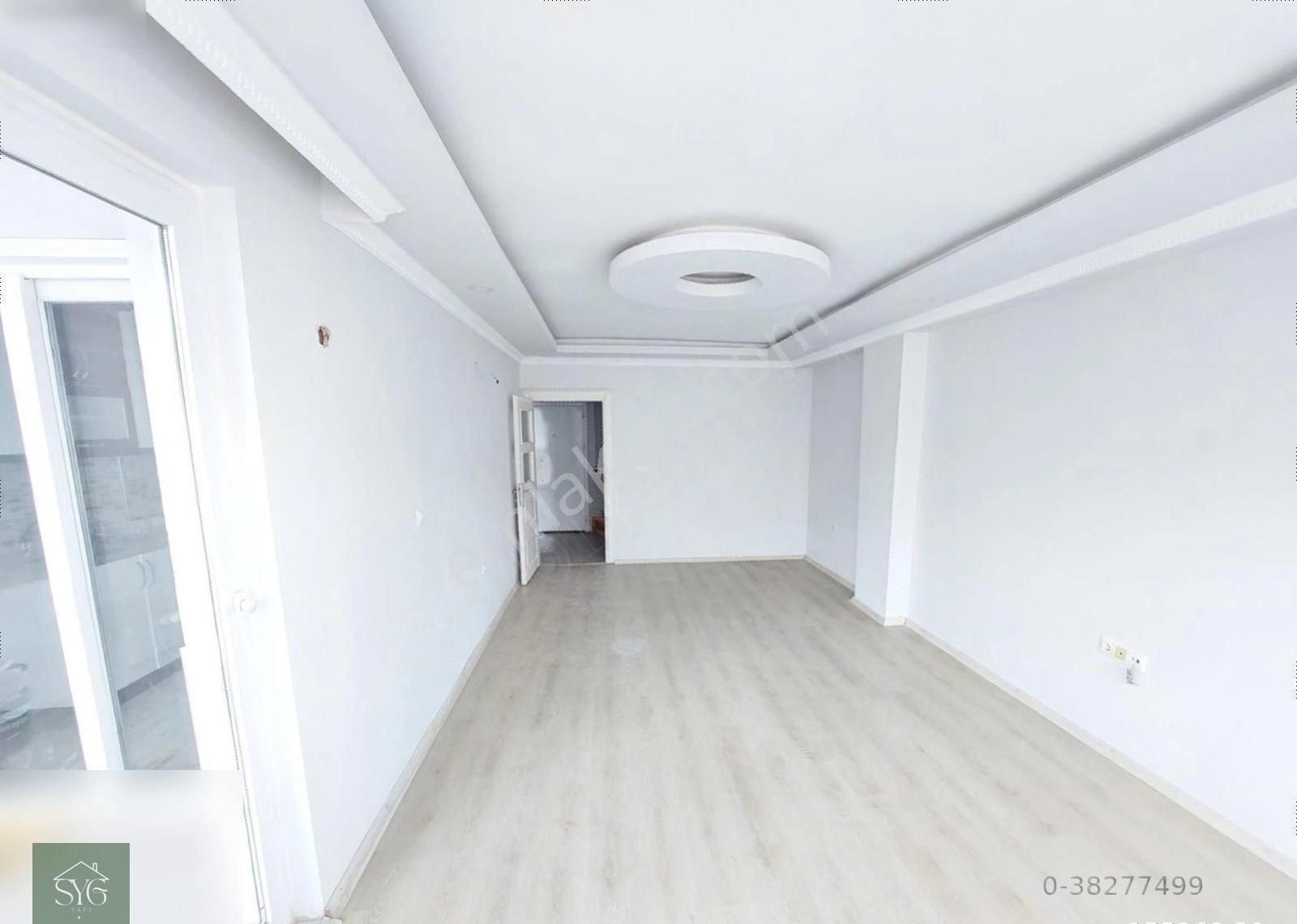 Üçgen'de Asansörlü 7 Yıllık Binada Tertemiz Daire