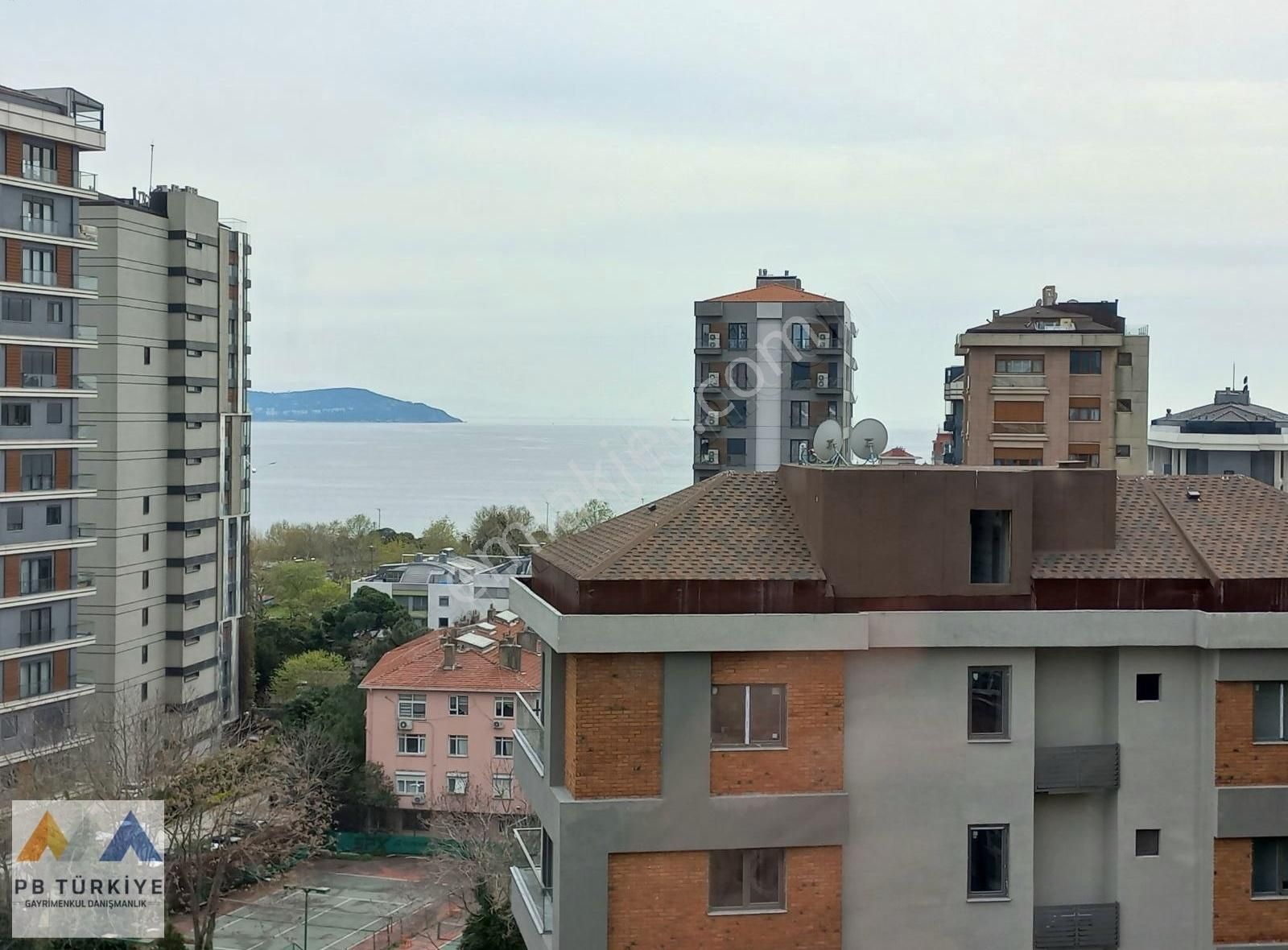 Caddebostan Sahilde Deniz Manzaralı 3+1 Lüks Daire !