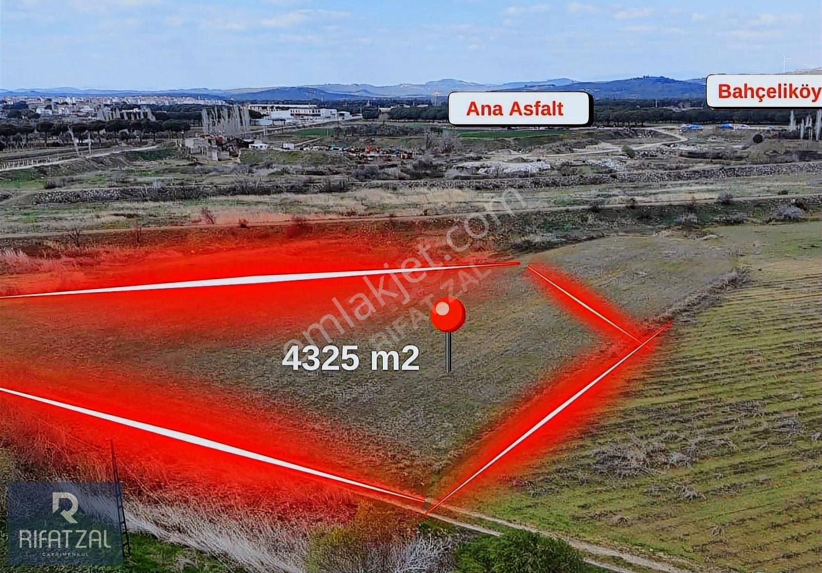 Dikili Bahçeliköy'de Satılık 4325 M2 Muhteşem Konumda Tarla