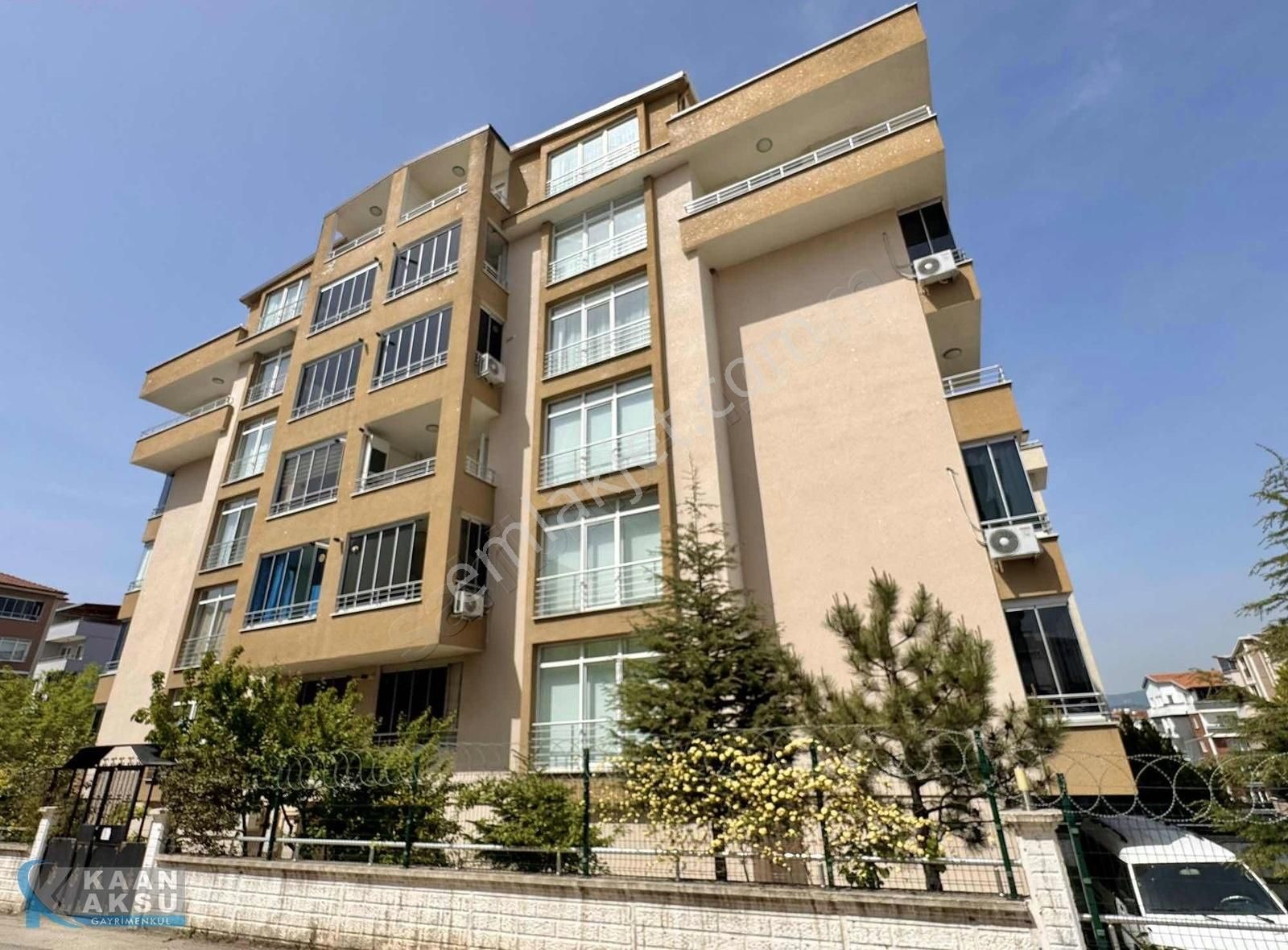 Yunuselin'de 4+2 285m2 Özel Yapım Köşe Yeni Dubleks 6.250.000tl