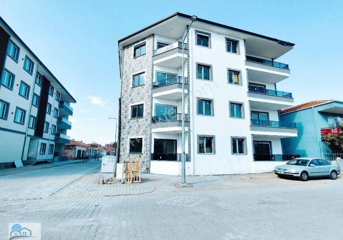 Marinadan Köşe Konumlu Ferah Lüks Daireler