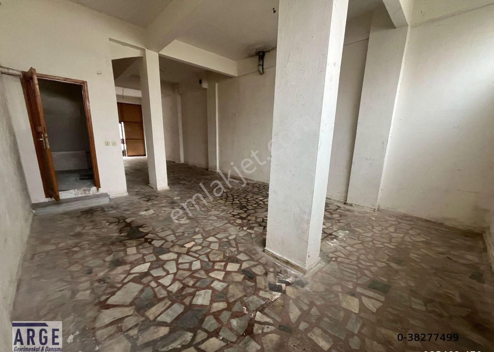 Fatih Dervişali Düz Giriş Kiralık Dükkan