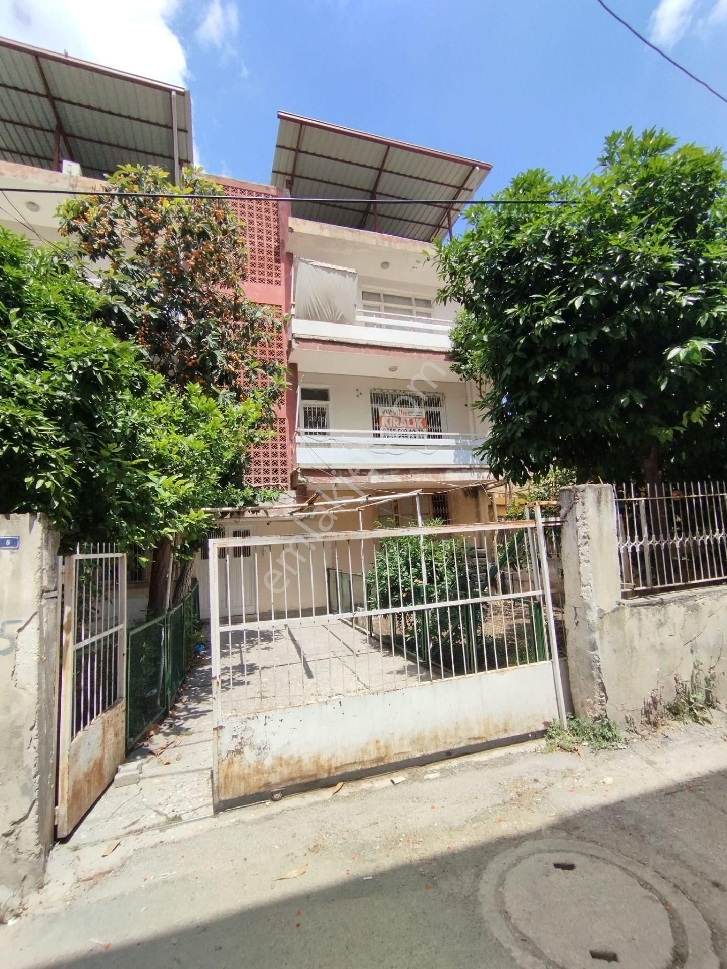 Seyhan Başkent Hastanesi Civarı 3+1 Kapalı Mutfaklı 1.kat Bahçeli Kiralık Müstakil Ev