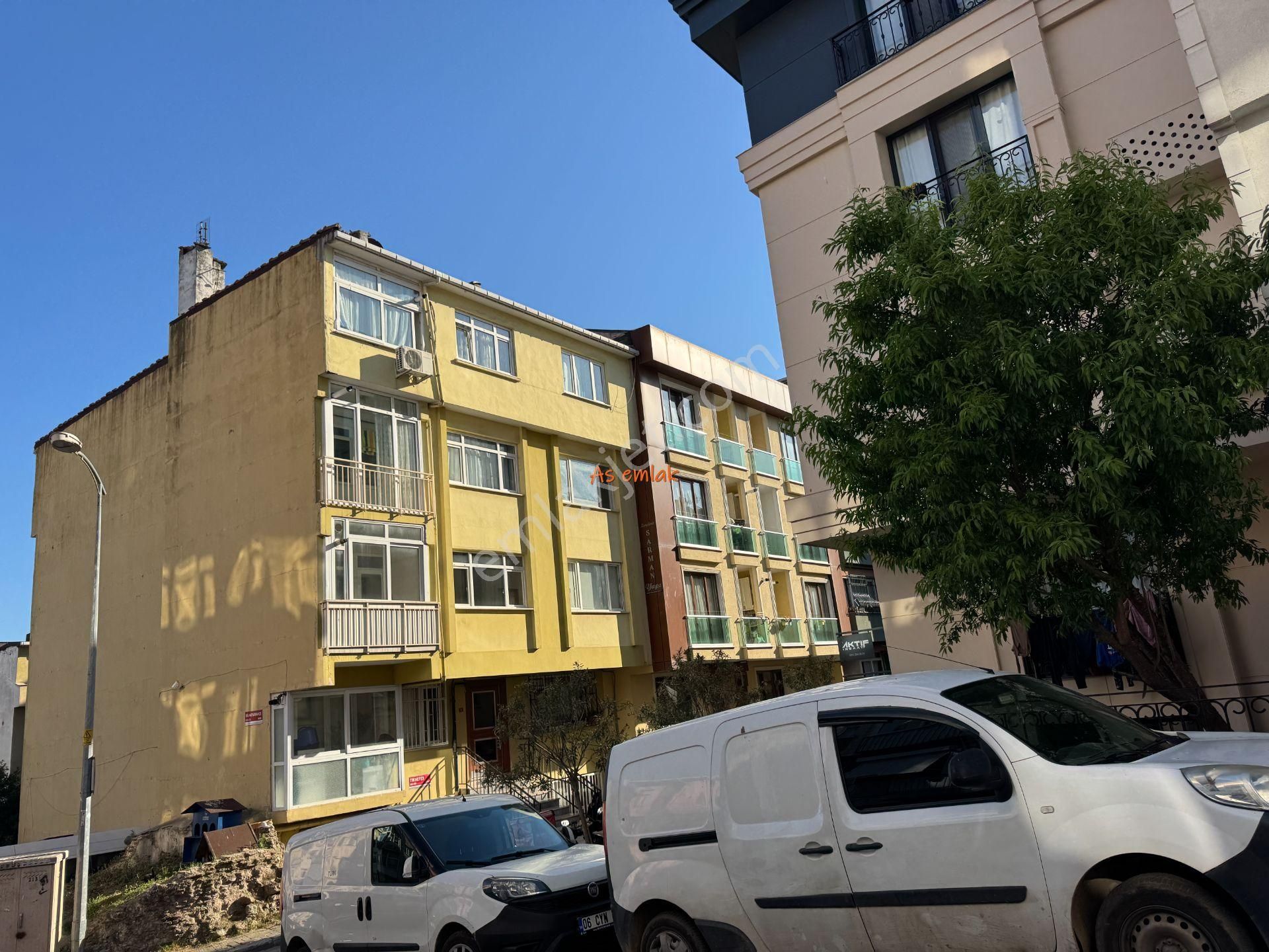 As Emlak Tan 2+1 Bağlarbaşı Metroya,çevik Kuvvete Yakın 1.kat Daire