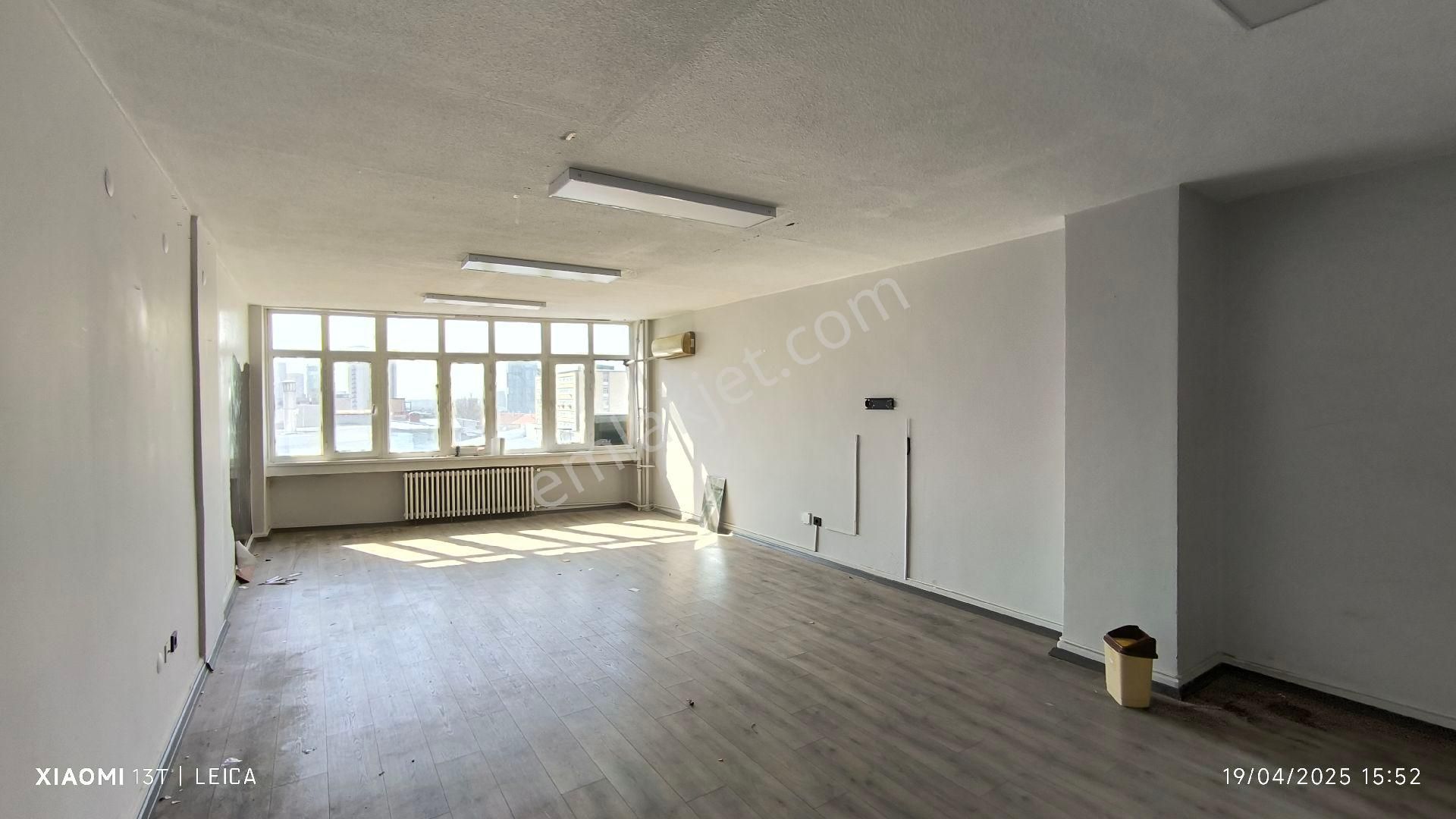 Ulus'ta Full Yapılı Kiralık Ofis