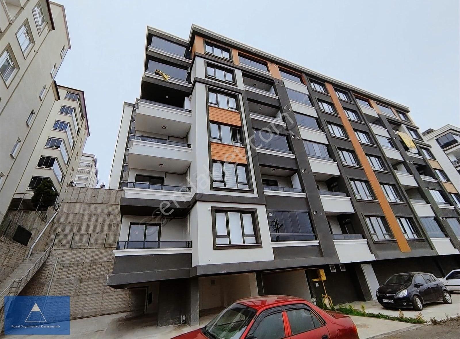 Canik Toptepe Mükemmel Manzaralı Ara Kat 2+1 Daire