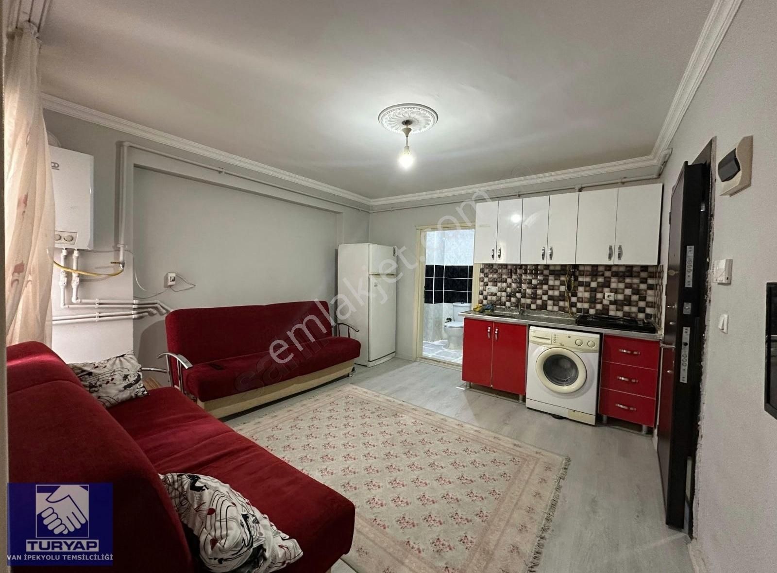 Turyap'tan Çarşı Merkezde Satılık Eşyalı 1+1 Daire