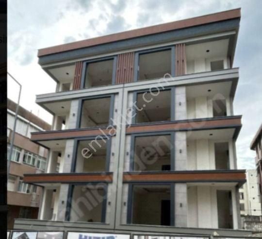 Bahçelievler Merkezde Satılık Bahçe Kullanımlı 2+1 Daire/2 Aya Teslim