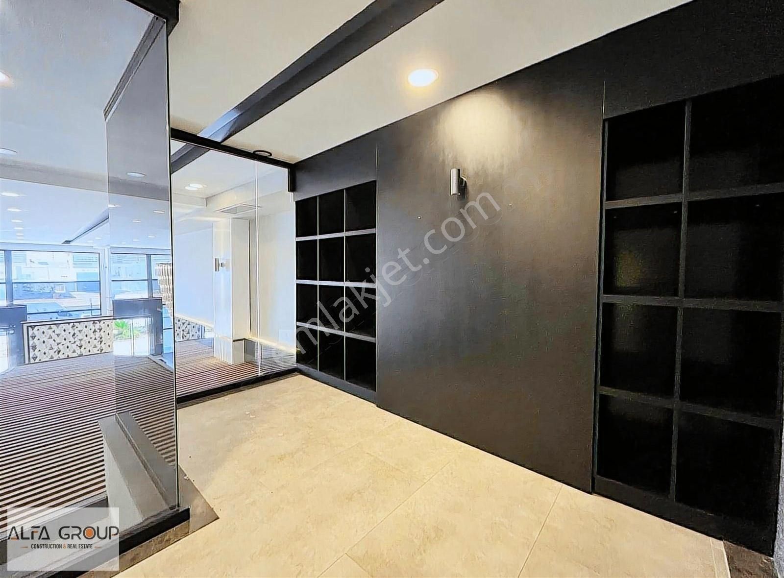 Kiralık 600m2 Çevre Yoluna Sıfır Dükkan
