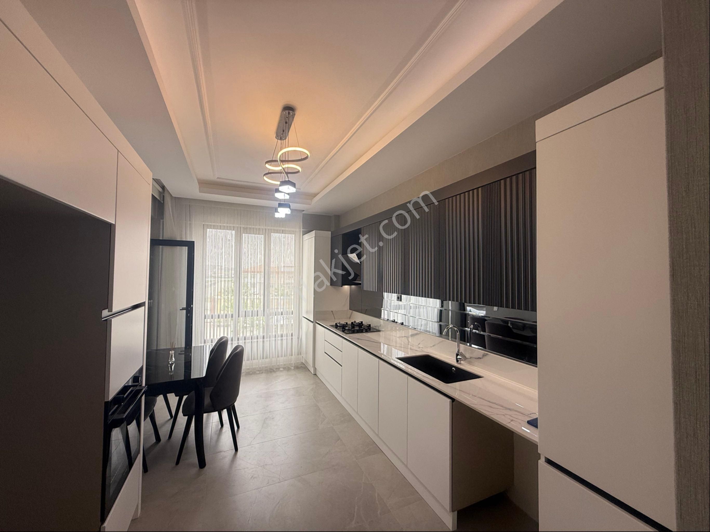 Karacaahmet’te Lüks Site İçinde 3+1 Akıllı Daire