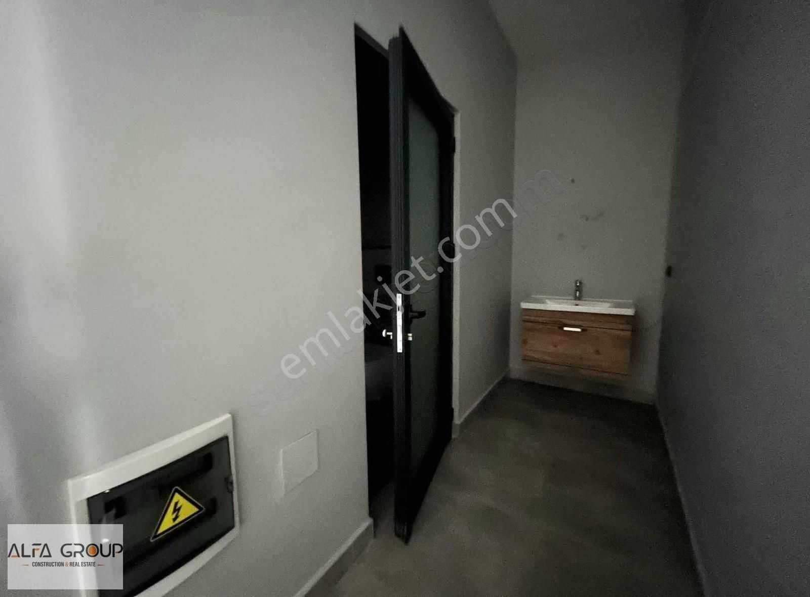 Çevre Yolu Kenarı 240m2 Dükkan