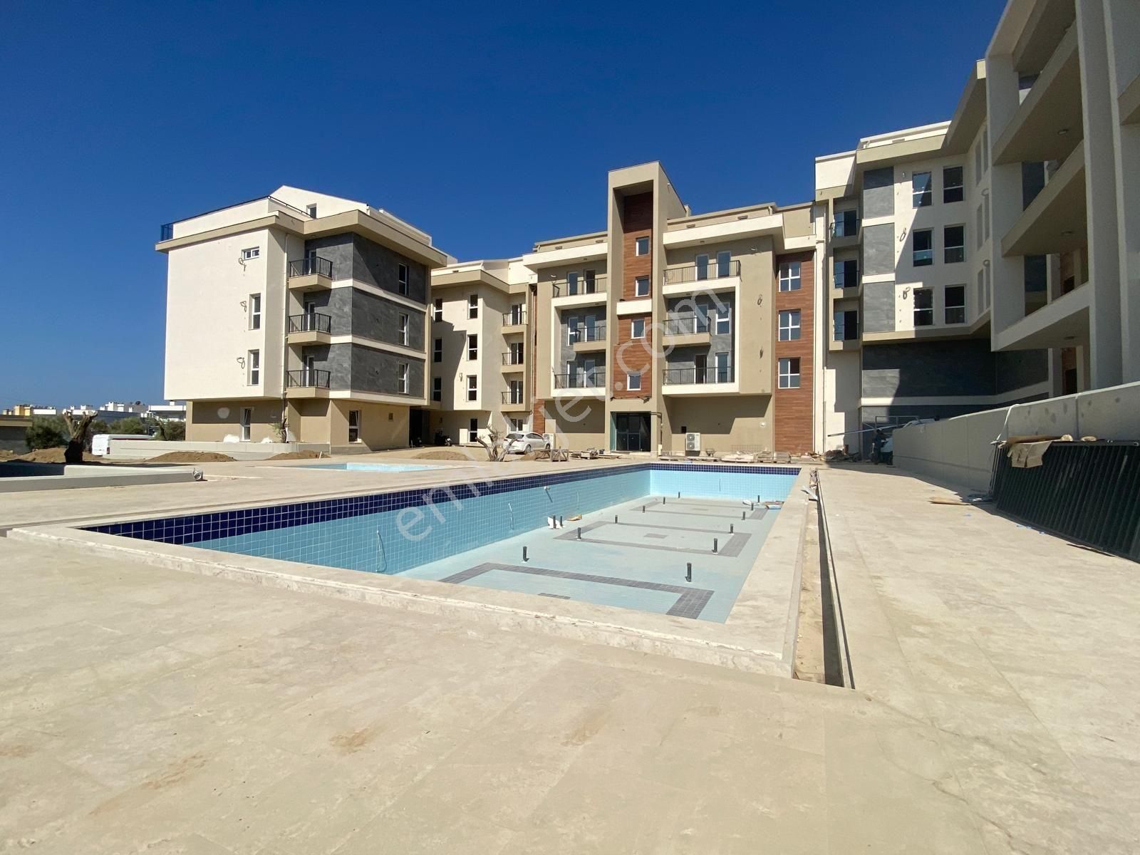 Ege Mahallesi'nde Site İçerisinde 3+1 Satılık Daire - Görsel 2