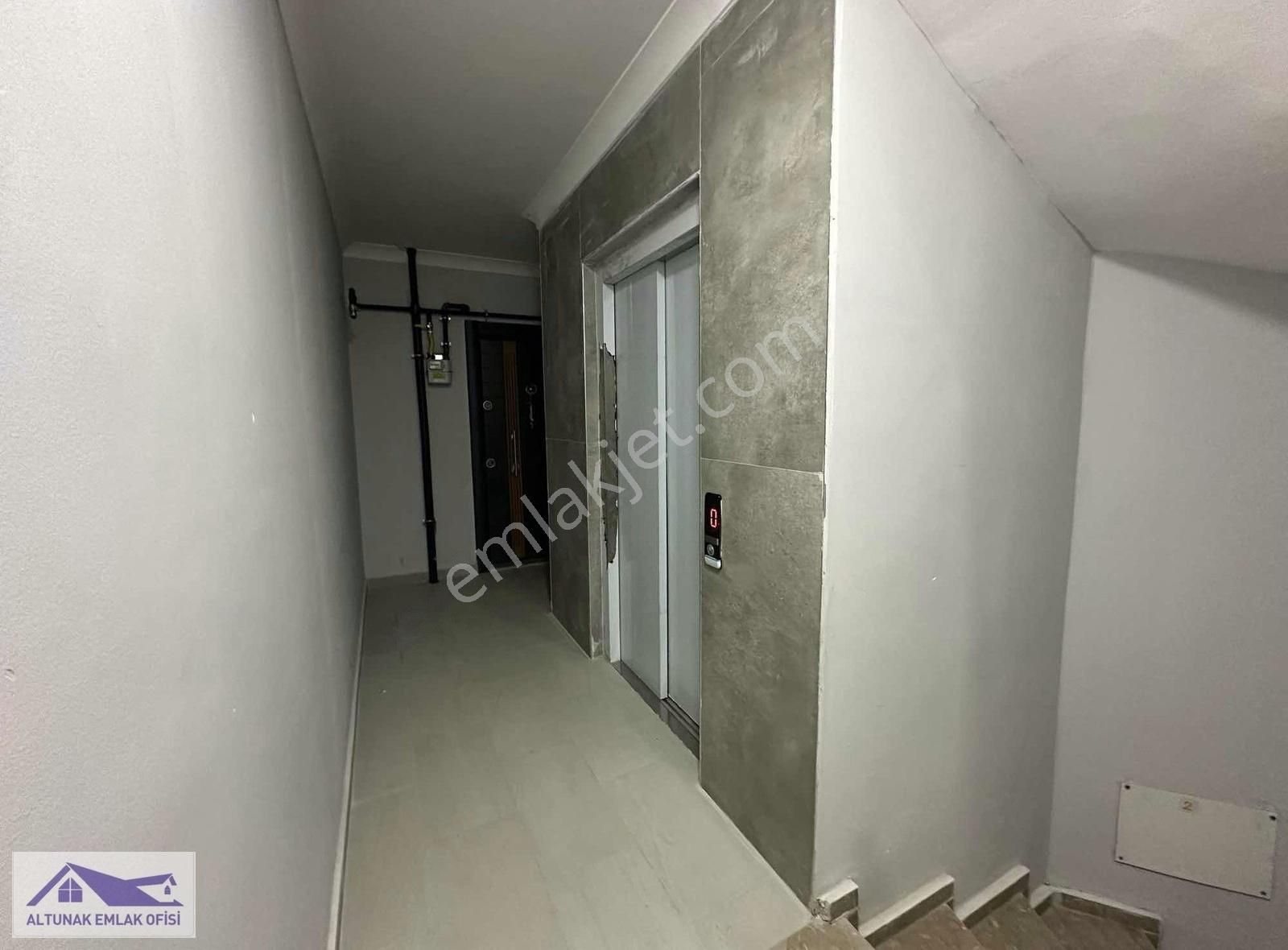 Deniz Manzaralı Eşyalı Masrafsız 2+1 - Görsel 25